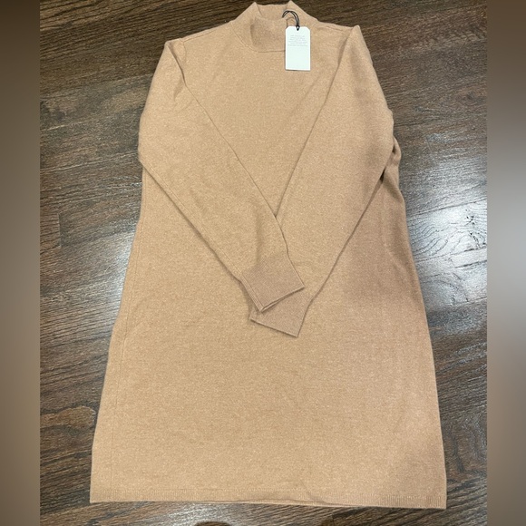 Abercrombie & Fitch Dresses & Skirts - Cashmere dress